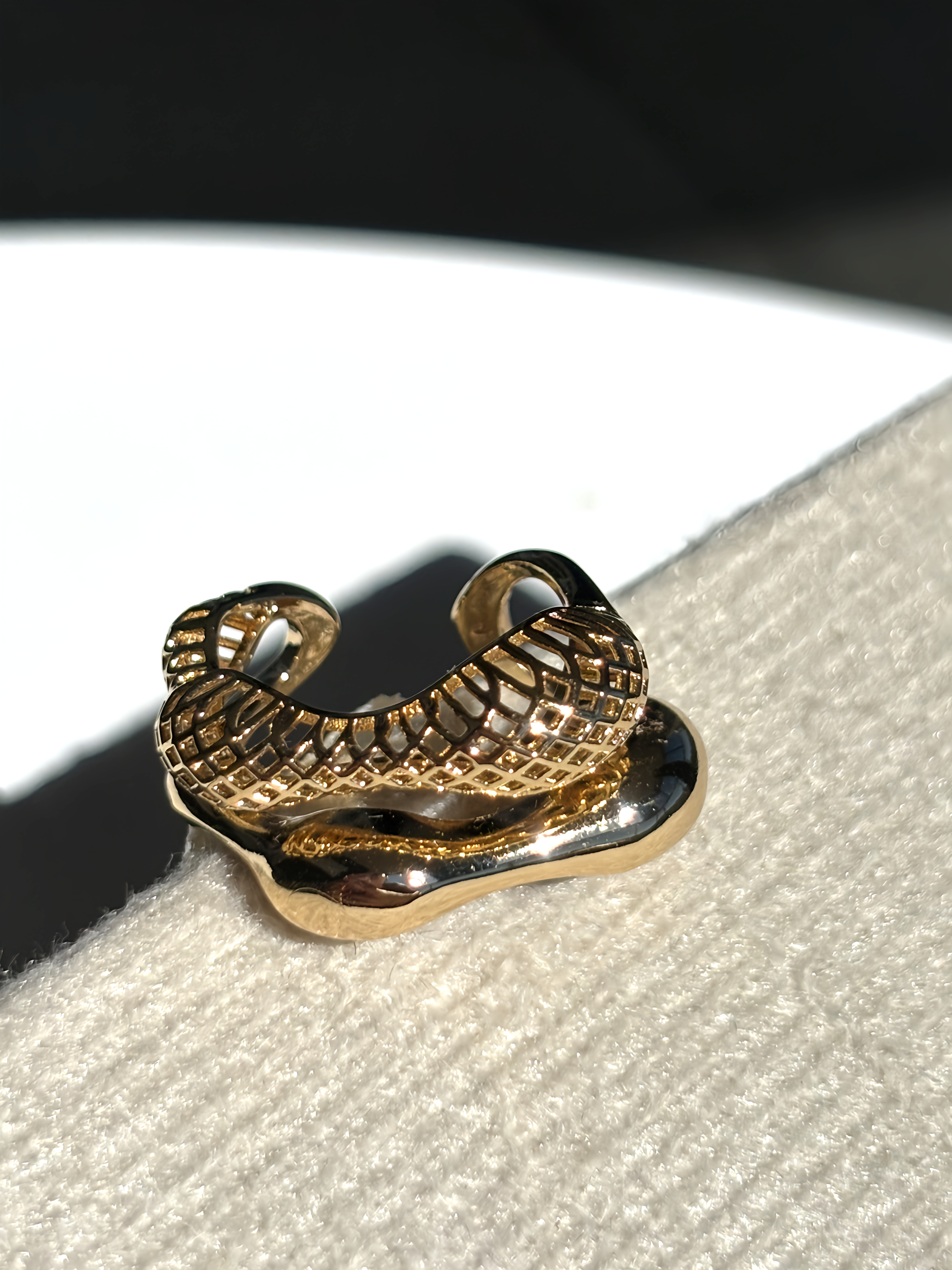 Anel Lattice Dourado